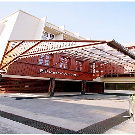 Bharat Hotel Kochi Exterior photo
